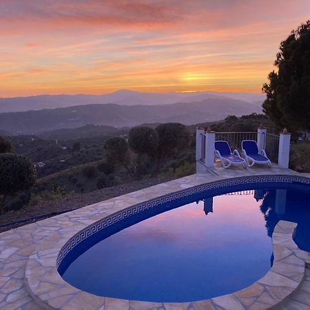 Casa Soleada Holiday Fully Private Villa Canillas de Aceituno Extérieur photo